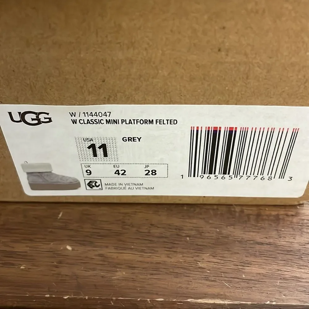 UGG Classic Mini Platform Felted Boots Grey US Women Size 11/UK 9/EU 42